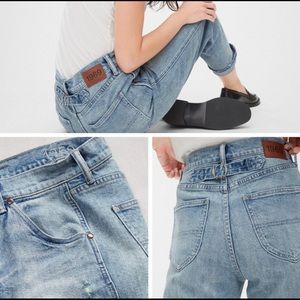 Gap Distressed Straight Leg Jeans with Buckle-Back